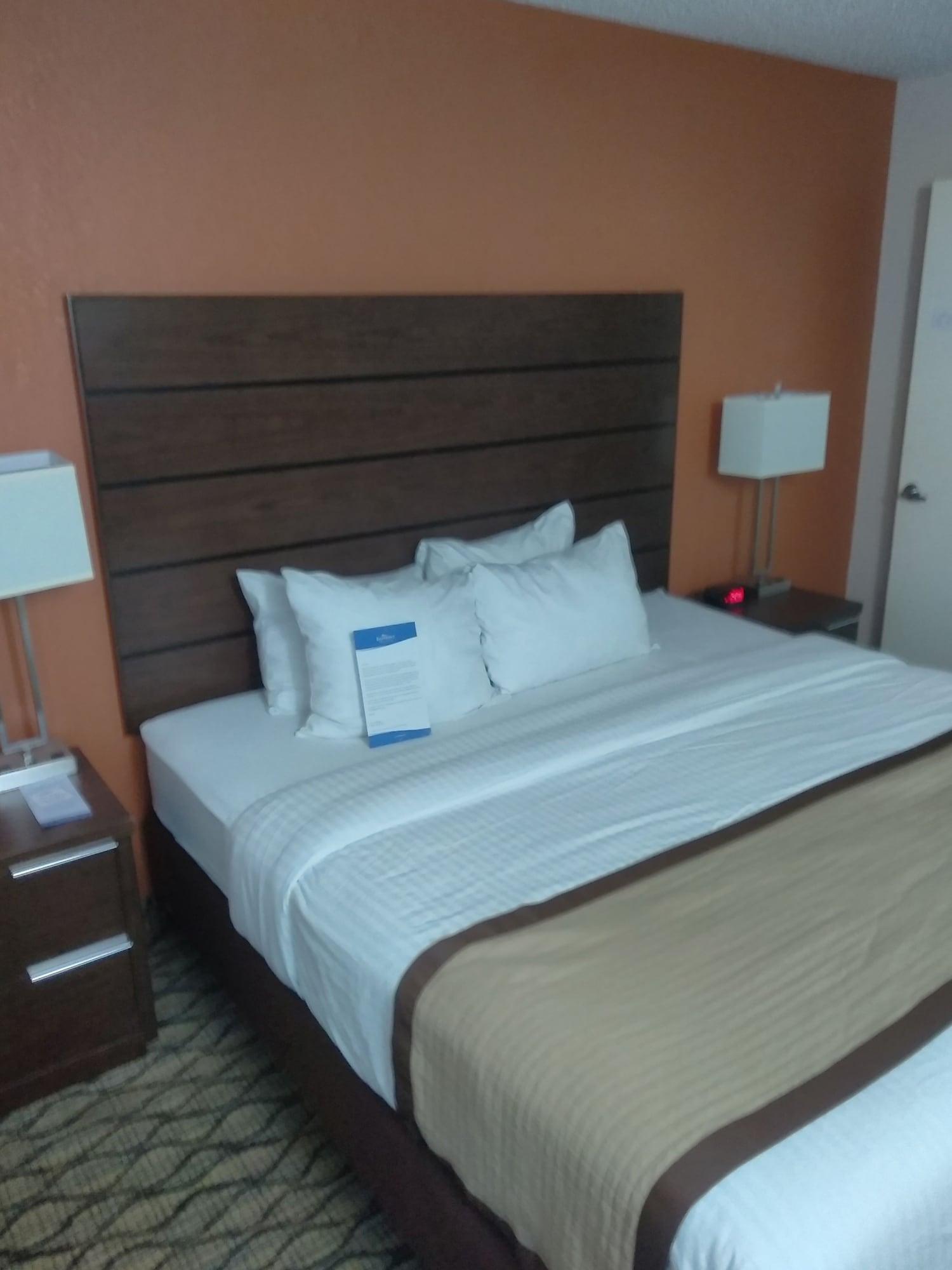 Baymont By Wyndham Madison Heights Detroit Area Exterior foto